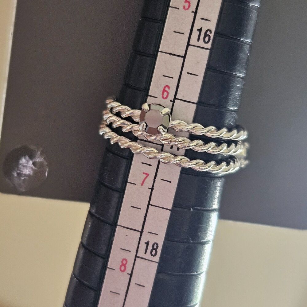 Silver tone stackable ring set Size 6.5 - Picture 8 of 8